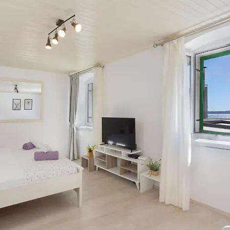 Apartment Petric Hvar Town