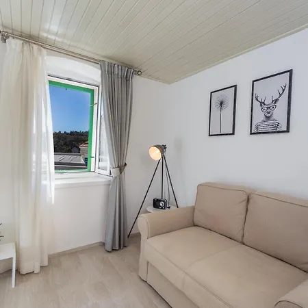 Apartment Petric Hvar Town