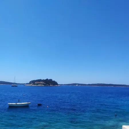 Petric Apartment Hvar Town