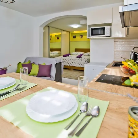 Petric Apartment Hvar Town