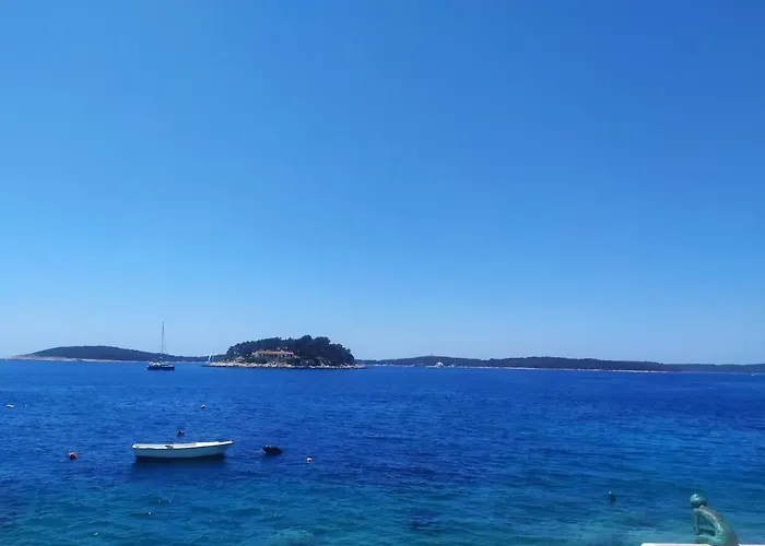 Petric, Old Town Hvar Daire Hvar Town